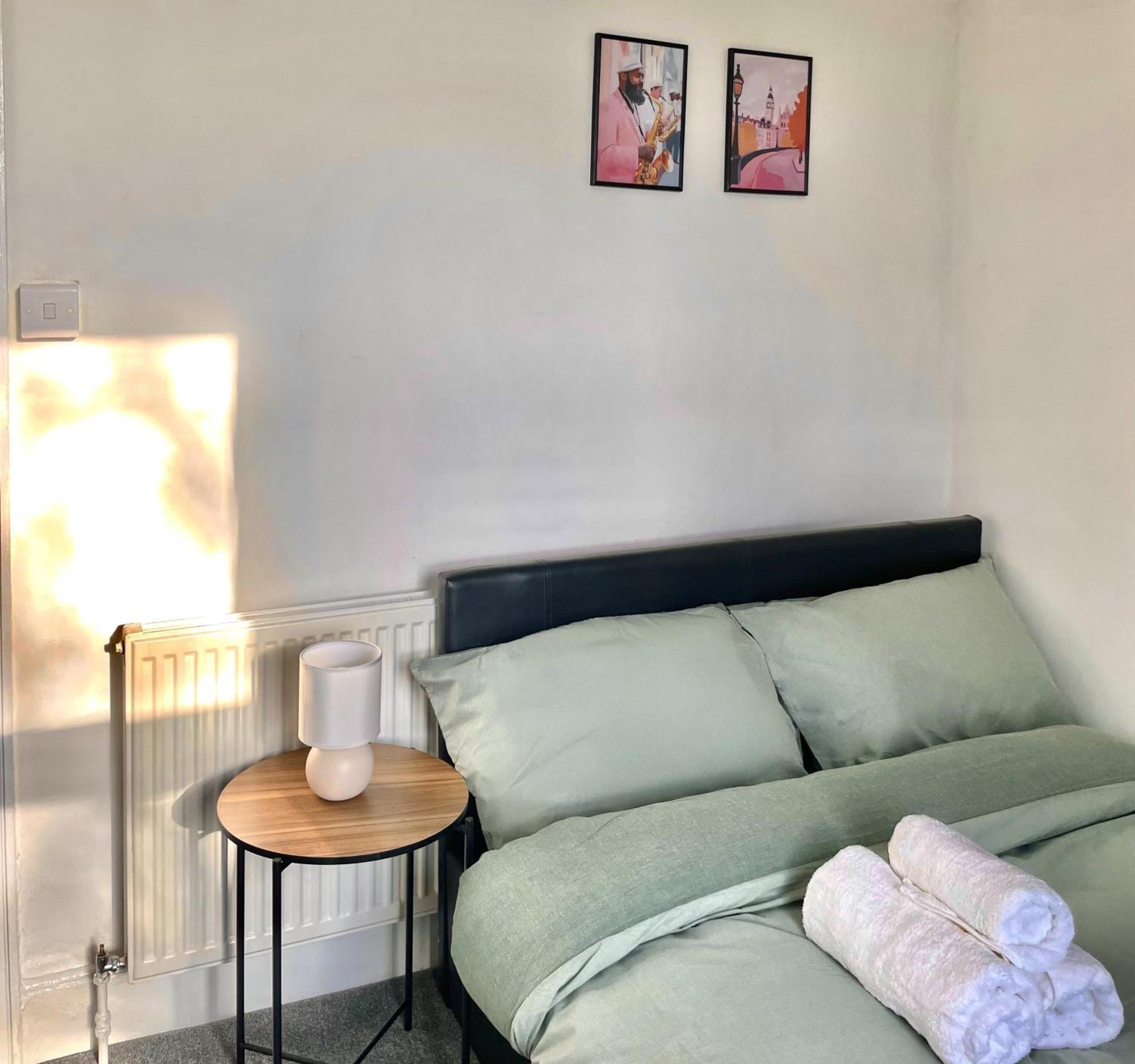 Cosy Double Rooms A Stones Throw From Wembley Stadium Londýn Pokoj fotografie